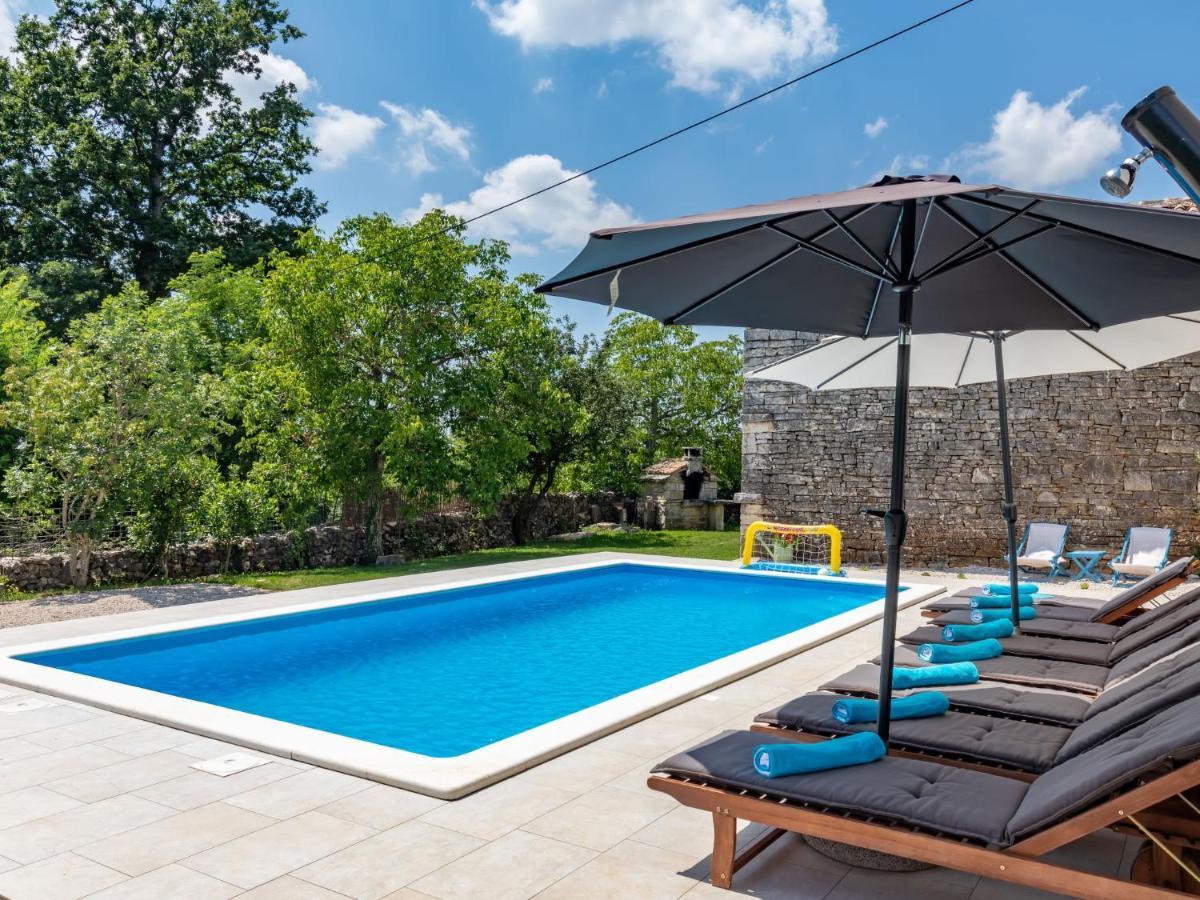 Holiday Home Marija - Roj422 By Interhome Zminj Exterior photo