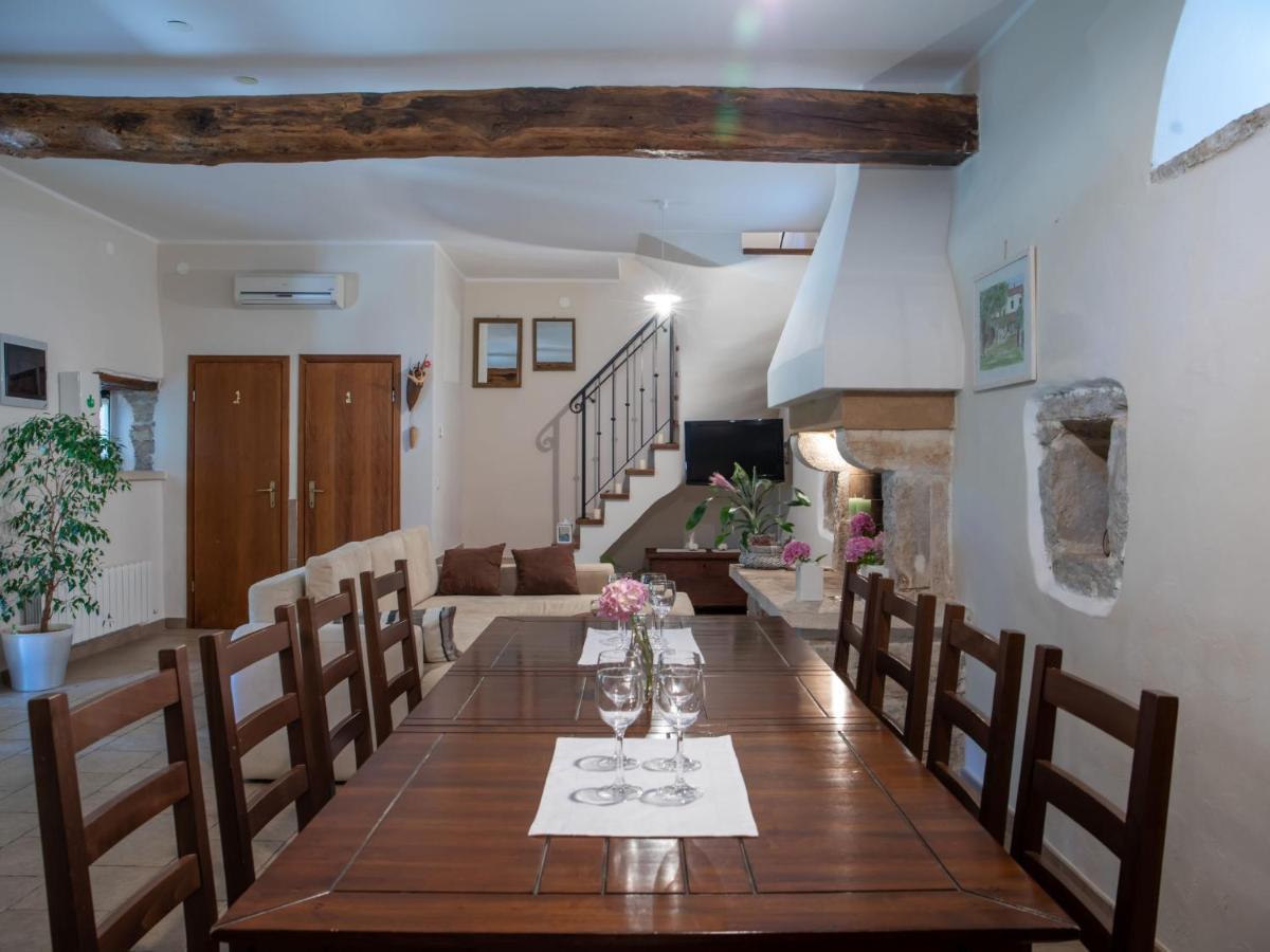 Holiday Home Marija - Roj422 By Interhome Zminj Exterior photo